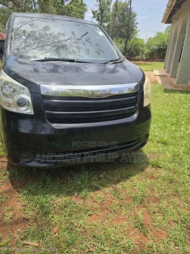 Toyota Noah 2008 Black - 1