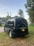 Nissan Serena 2011 Nyeusi - 3