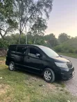 Nissan Serena 2011 Nyeusi - 4