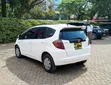 Honda Fit 2008 Nyeupe - 5