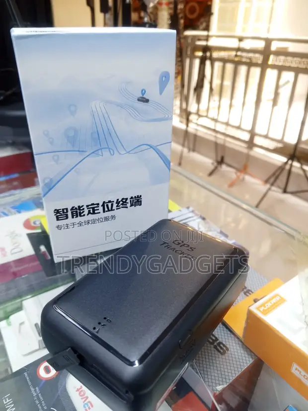 Magnetic 4G GPS Tracker for Vehicles & Assets - 1