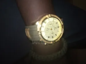 Brand New Gold Stainless Steel Smartwatch Band