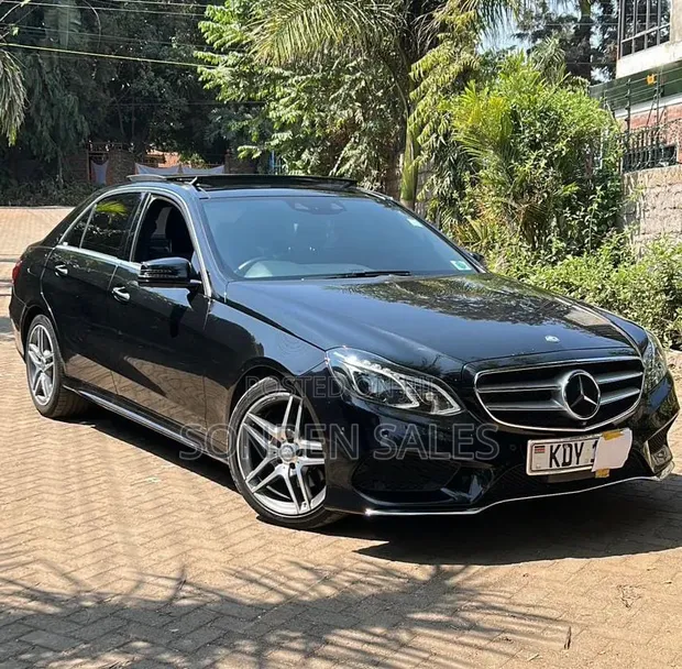 Mercedes-Benz E250 2017 Black - 1