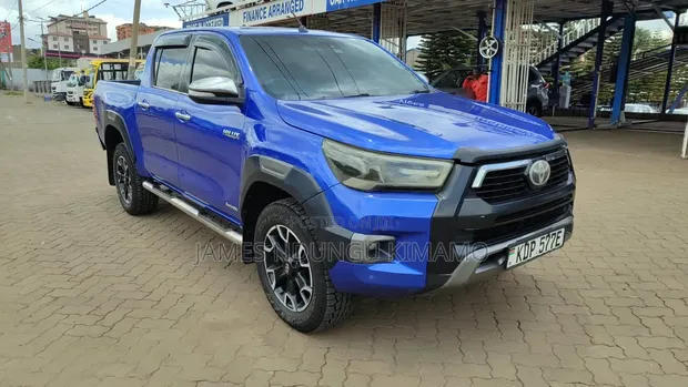 2017 Toyota Hilux Double Cab Blue - 1