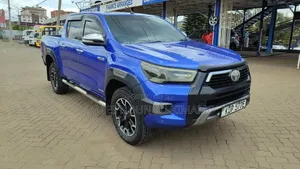 Toyota Hilux Double Cab 2017 Bluu