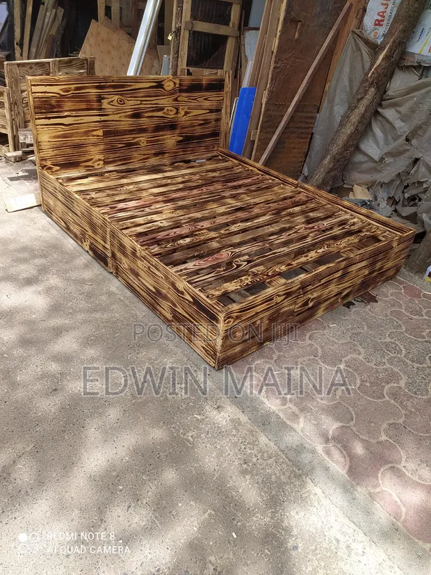 Kitanda cha Pallet (4x6) - 1