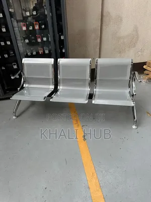 Non-Padded Link Waiting Bench for Offices