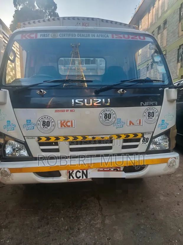 Isuzu NPR 2018 4.3L Diesel Manual Truck - 1