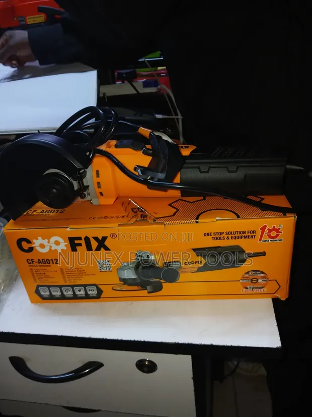 Coofix CF-AG012 750W 4.5-Inch Angle Grinder - 1