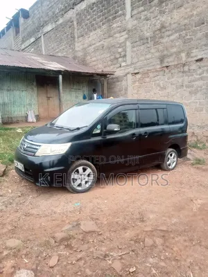 Nissan Serena 2010 Nyeusi