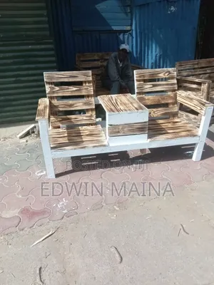 2 Seater Chair with Table