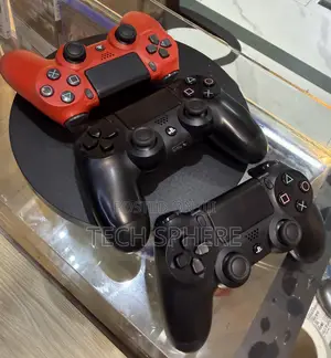 Original PS4 Controllers (Used, Ex-UK)