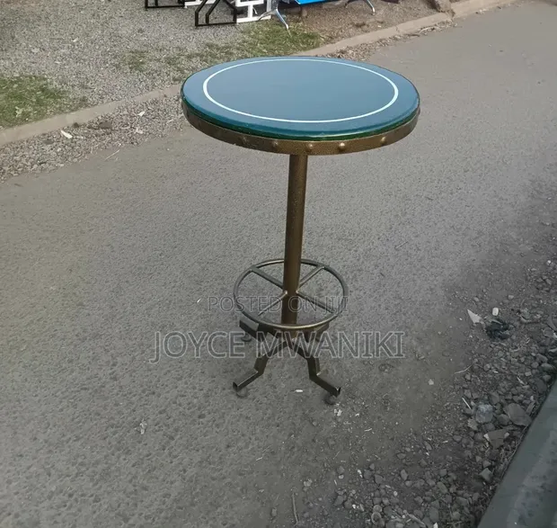 Meza ya Baa ya Mviringo ya Marumaru yenye Fremu Iliyopakwa - 1