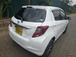 Toyota Vitz 2015 Nyeupe - 3