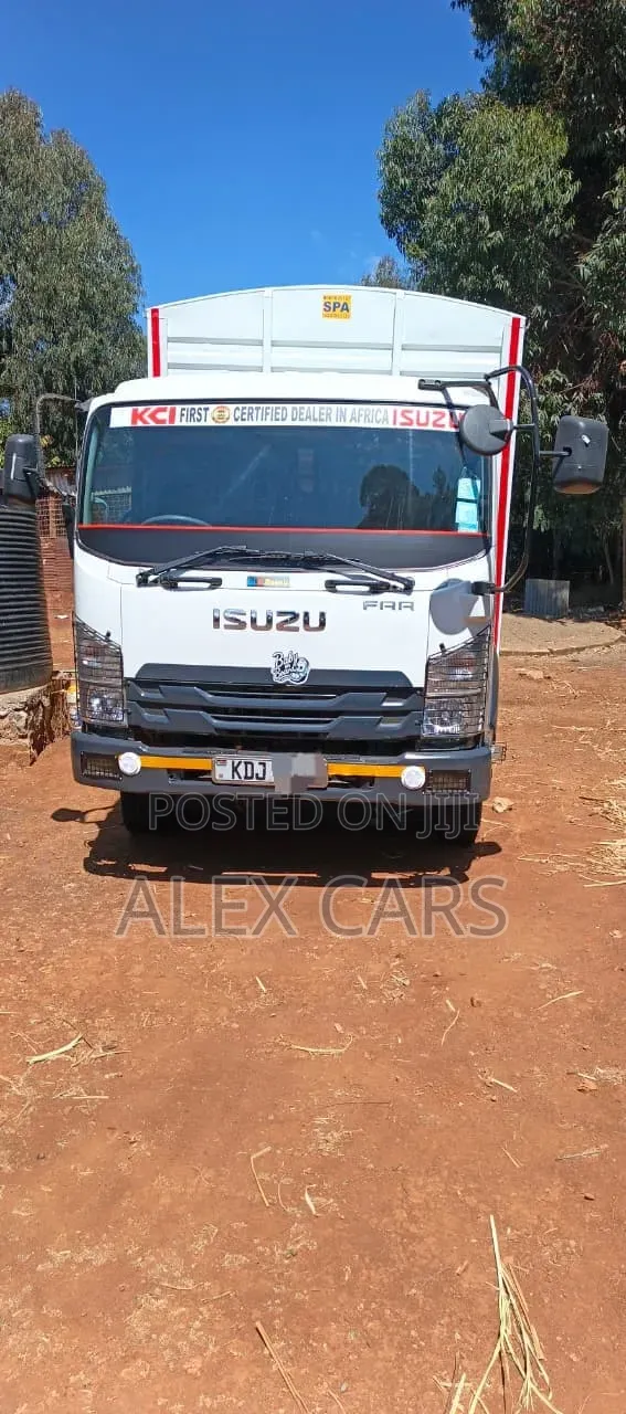 Isuzu FRR Box Truck 2022 - 1