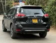 Nissan X-Trail 2018 Nyeusi - 2