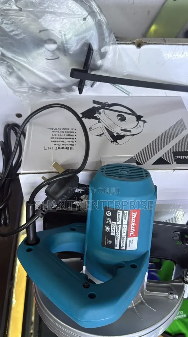 Brand New Makita Electric Circular Saw - 1