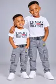 Set ya T-Shirt na Jeans za Tommy Hilfiger (Miaka 3-9) - 3