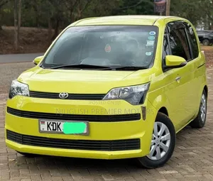 Toyota Spade 2015 Njano