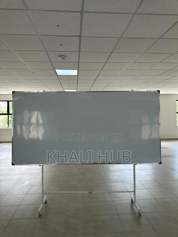 Whiteboard Nzito 8ft x 4ft na Stendi - 1