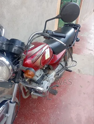 Bajaj Boxer 100 2018 Red