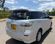 Toyota Wish 2012 Nyeupe - 4