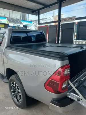 Brand New Sliding Roller Shutter Lid for Toyota Hilux