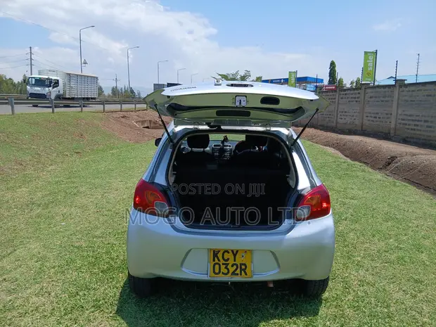 Lexus RX 300 Station Wagon 2005 Silver - 1