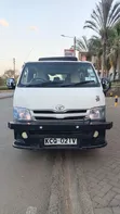 Toyota HiAce Tour Van 2011 - 5