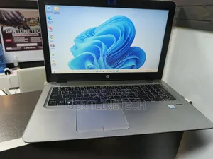 Laptop HP EliteBook 850 G3 - Core i5, 8GB RAM, 256GB SSD