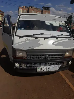 Toyota HiAce 1998 Nyeupe