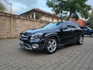 Mercedes-Benz GLA-Class 2018