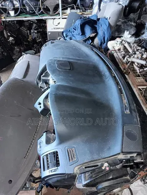 Dashboard ya Toyota Harrier 240 (Iliyotumika)