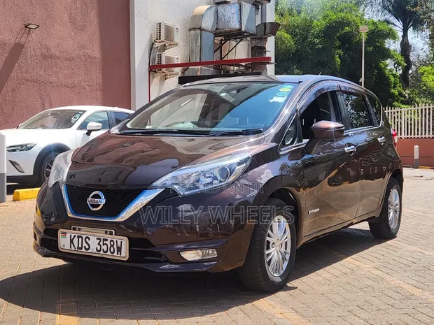 Nissan Note 1.2 Hybrid 2018 Brown - 1
