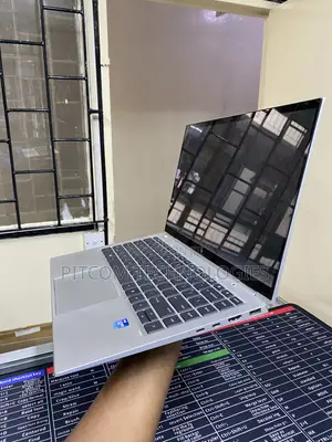 HP EliteBook 1040 G8 Laptop - Core i7, 16GB RAM, 512GB SSD