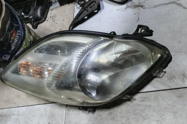 Vituvi vya Toyota Vitz 2008 (Pari) - 1