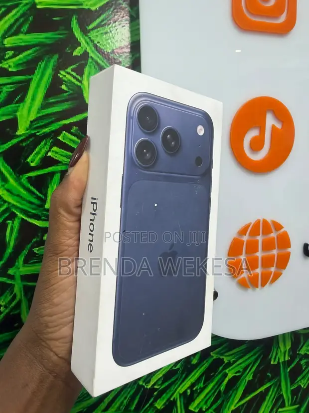 Apple iPhone 18 Pro Max 256GB Mpya Bluu - 1