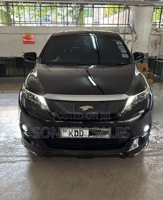 Toyota Harrier 2.0 2015 Black - 1