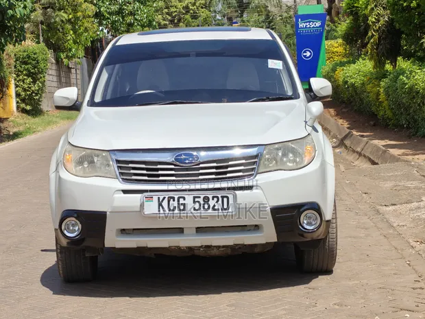 Subaru Forester 2008 White - 1