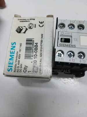 Siemens Contactor 24V DC, 16A, 3-Pole