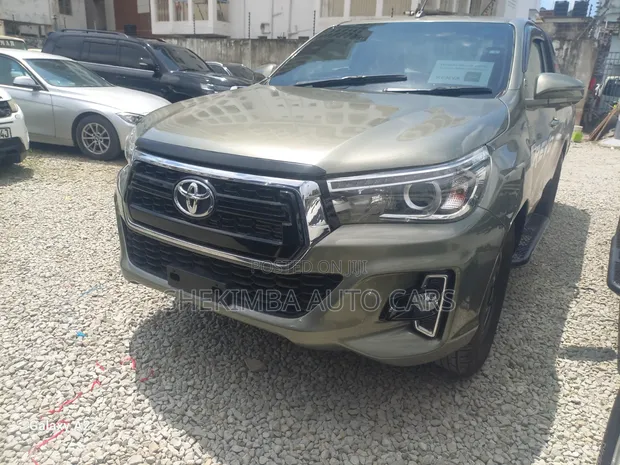 Toyota Hilux 2.4 Diesel Single Cab 2020 Gray - 1