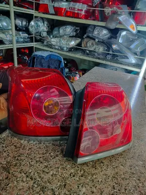 Toyota Avensis Tail Light (2005-2008)