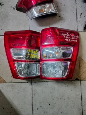 Suzuki Escudo 2010 Tail Light - I tumika