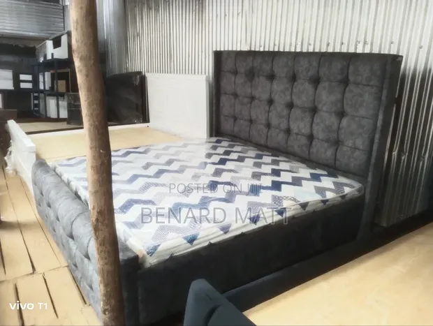 5x6 Tufted Box Bed Frame - 1