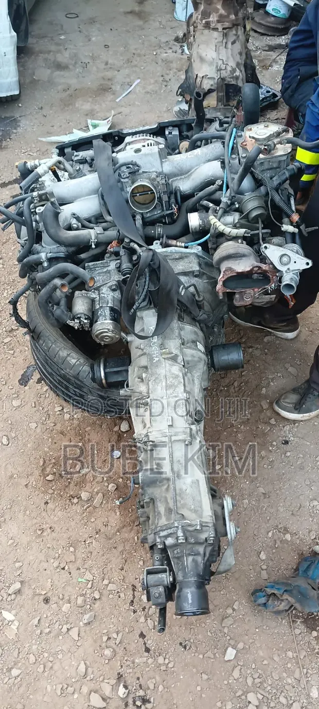 Injini ya Subaru EJ25 Turbo na Gearbox ya Manual - 1