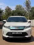 Toyota Harrier 2.0 SUV 2017 White - 1