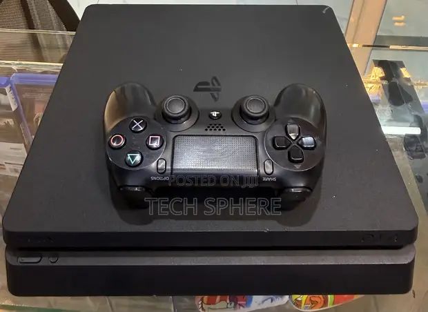 PS4 Slim Console Iliyotumika - 1