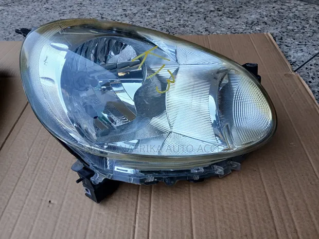 Nissan March K13 Headlight - 1