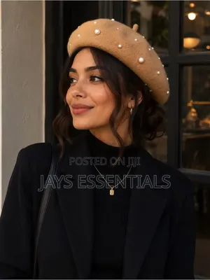 Pearl Detailed Wool Berets