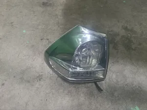 Taa ya Nyuma ya Toyota Harrier (Iliyotumika)